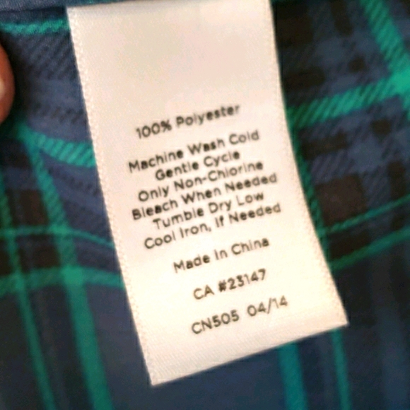 TALBOTS NAVY & TEAL BUTTON DOWN BLOUSE, Me… - Picture 8 of 9